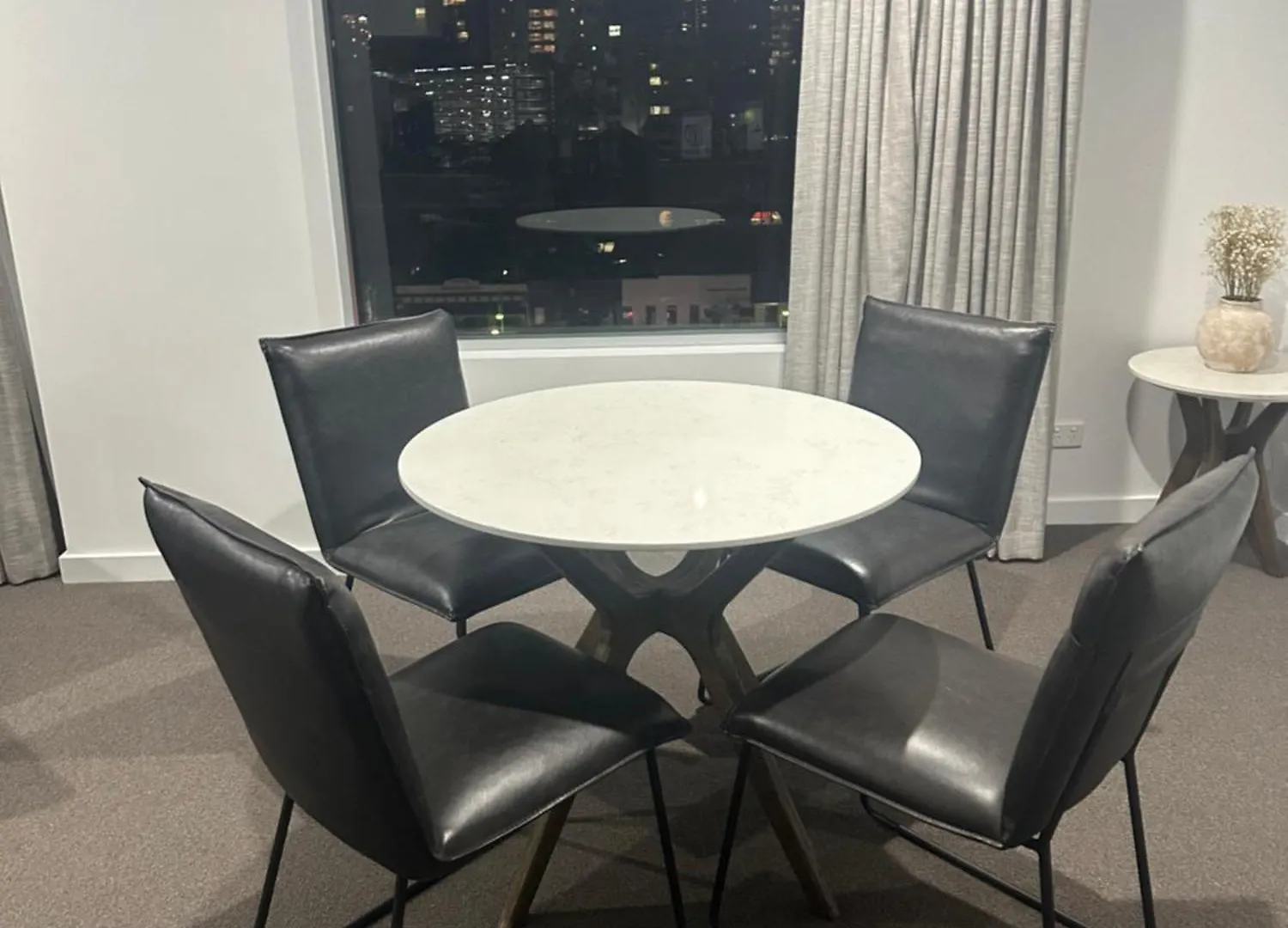 Embassy Apartment 1207 Adelaide